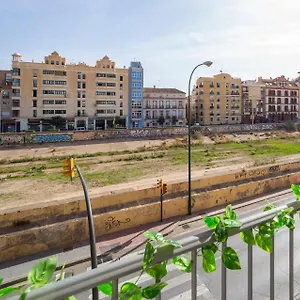 And Beautiful - Free Parking , Malaga Spain